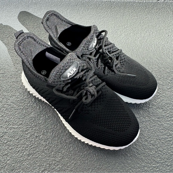 Womens BlackTennis Sneakers- Slip On Memory Foam‎ Lightweight - Picture 2 of 11